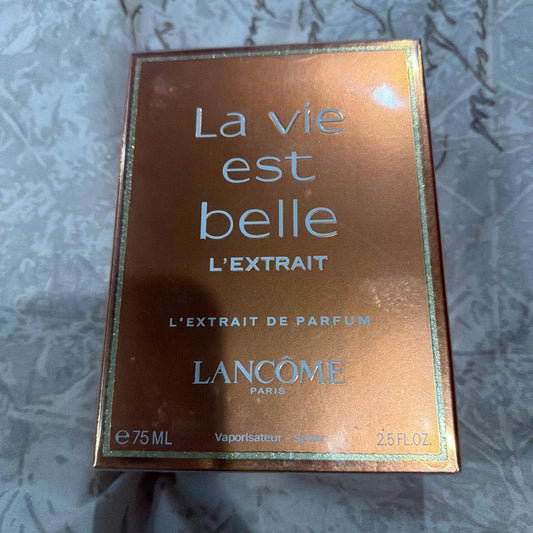 Lancôme La Vie Est Belle Eau de Parfum For Women 2.5 fl. oz. / 75 ml