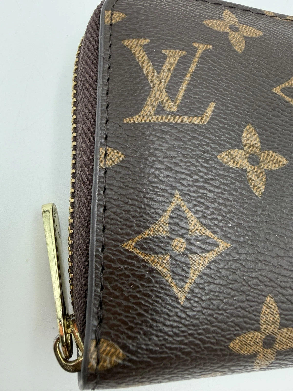 Louis Vuitton Monogram Zippy Long Wallet – Brown Leather Zip Around | M60017