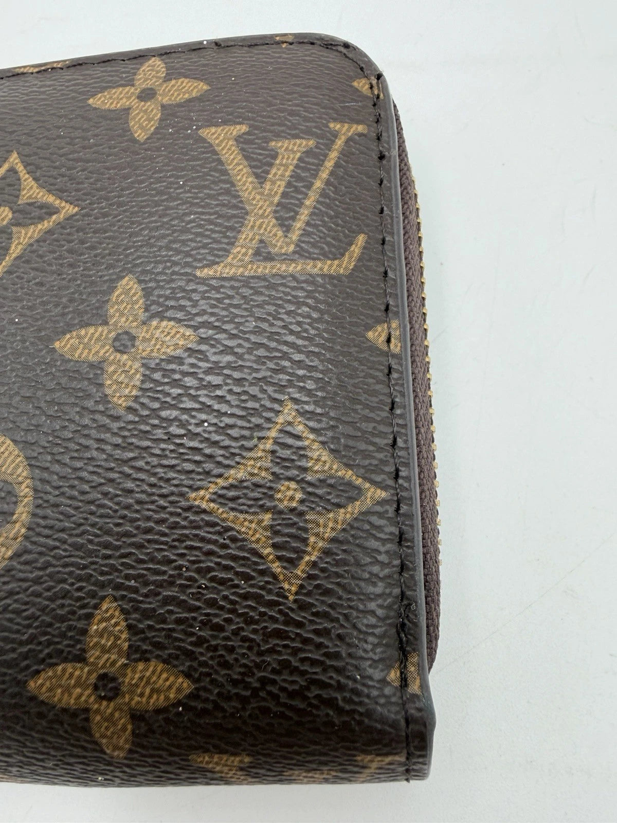 Louis Vuitton Monogram Zippy Long Wallet – Brown Leather Zip Around | M60017